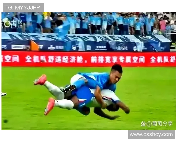 深圳足球队的团队协作：如何在比赛中实现默契与配合的完美结合